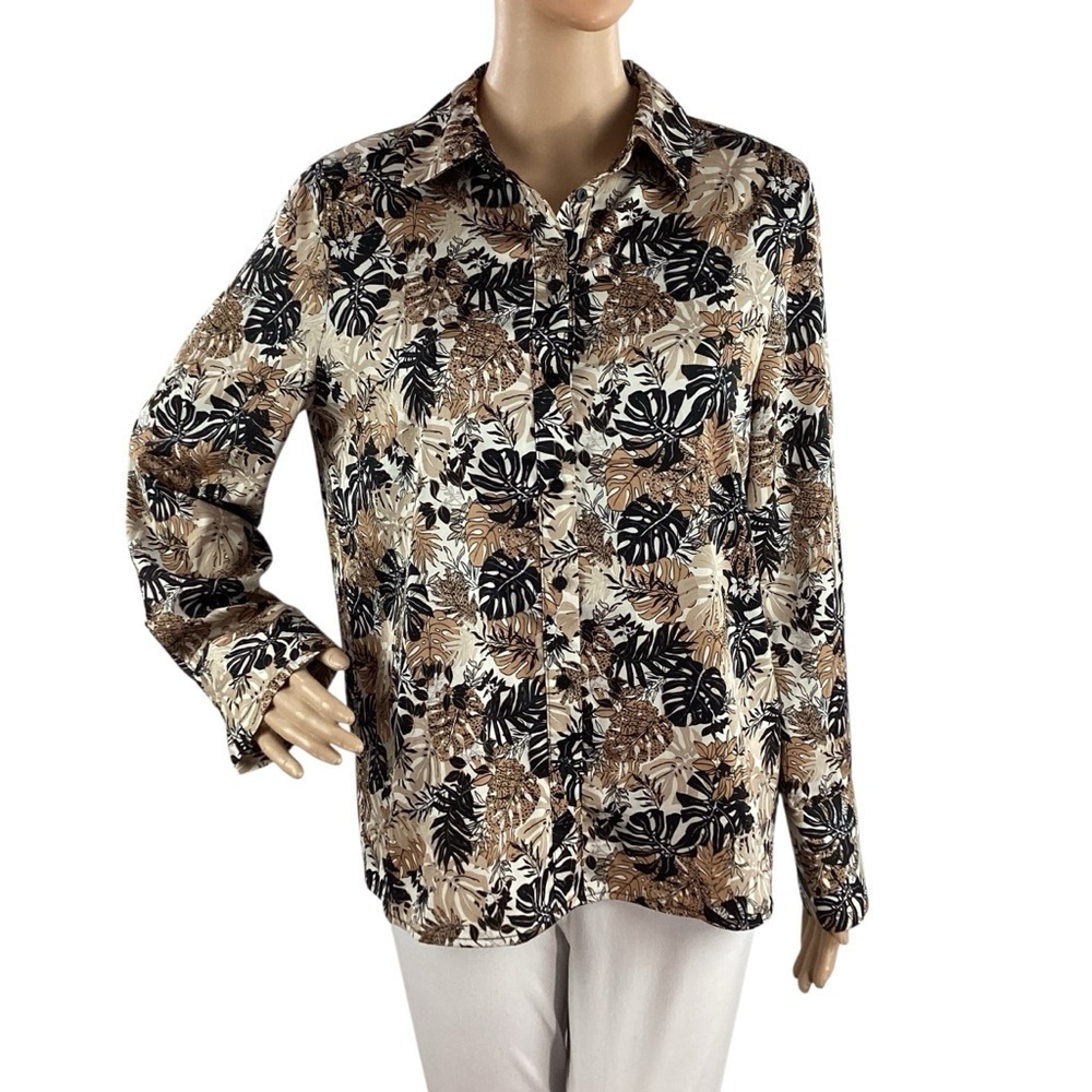 Cupcakes and Cashmere Palm Print Blouse Button Front Long Sleeve M